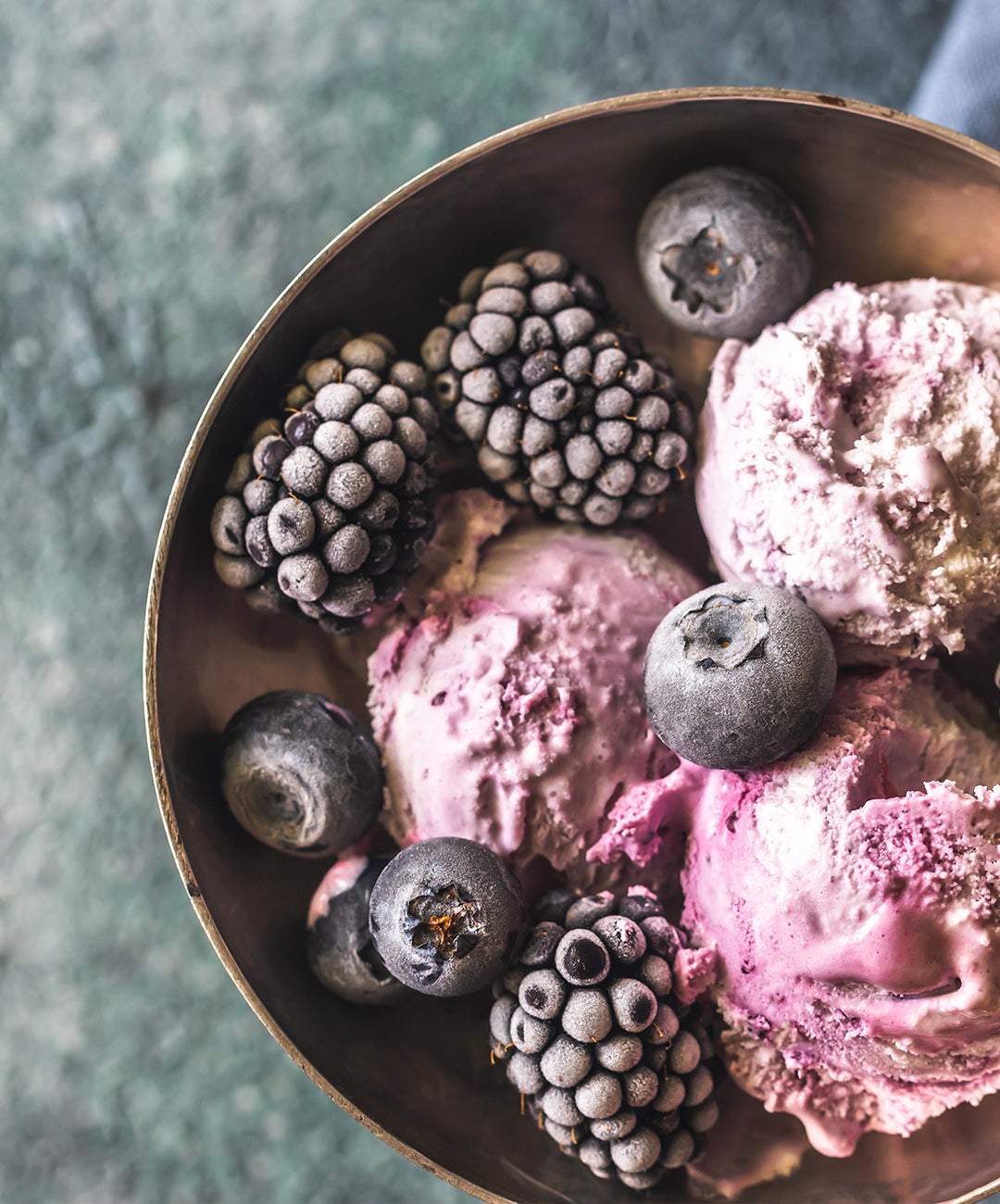 Mix Berry Nut gelato Ойн жимстэй холисон цэлцэгнүүр